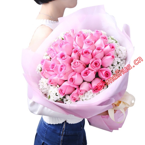 爱情物语-33朵粉玫瑰，外围相思梅点缀